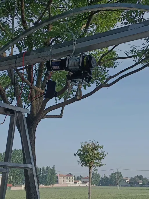 ¿Cómo izar con un cabrestante eléctrico con estructura de acero simple?